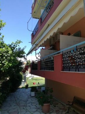  Apartments Filoxenia Zois  Никиана